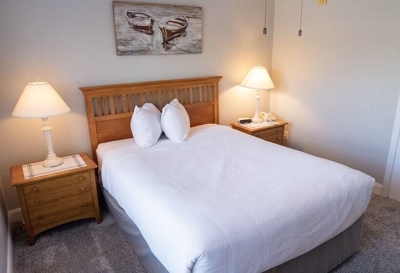 فندق Delavan Lake Resort