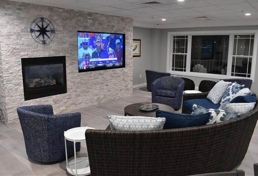 فندق Delavan Lake Resort