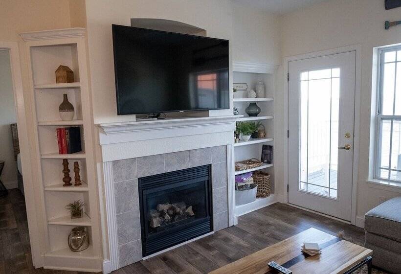 فندق Delavan Lake Resort