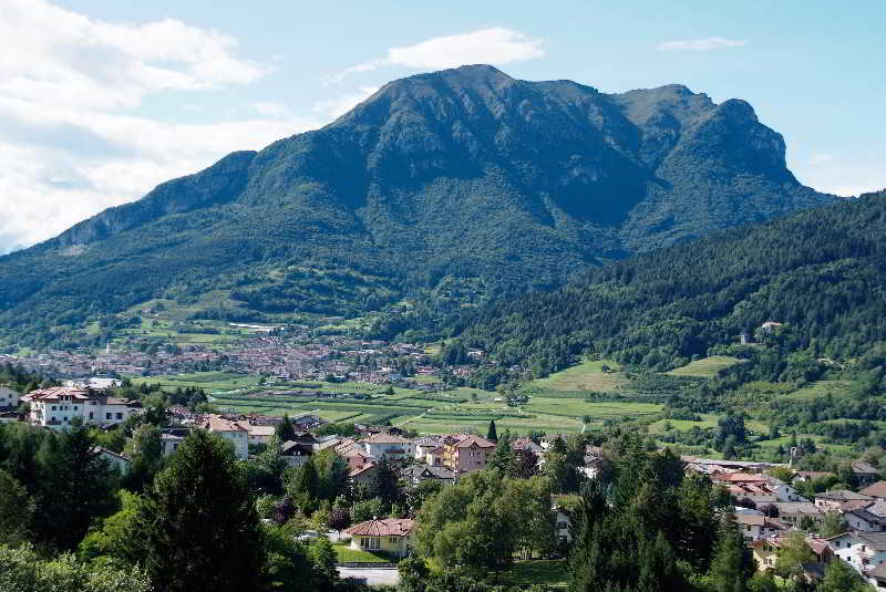 בית מלון כפרי Dolomiti