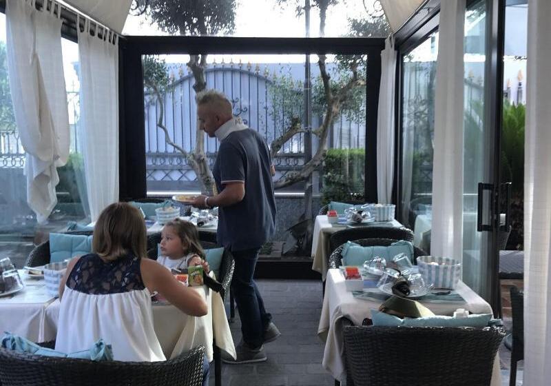 호텔 Euro House Inn Airport