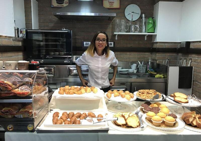 호텔 Euro House Inn Airport