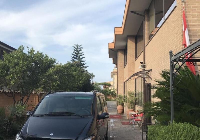 호텔 Euro House Inn Airport