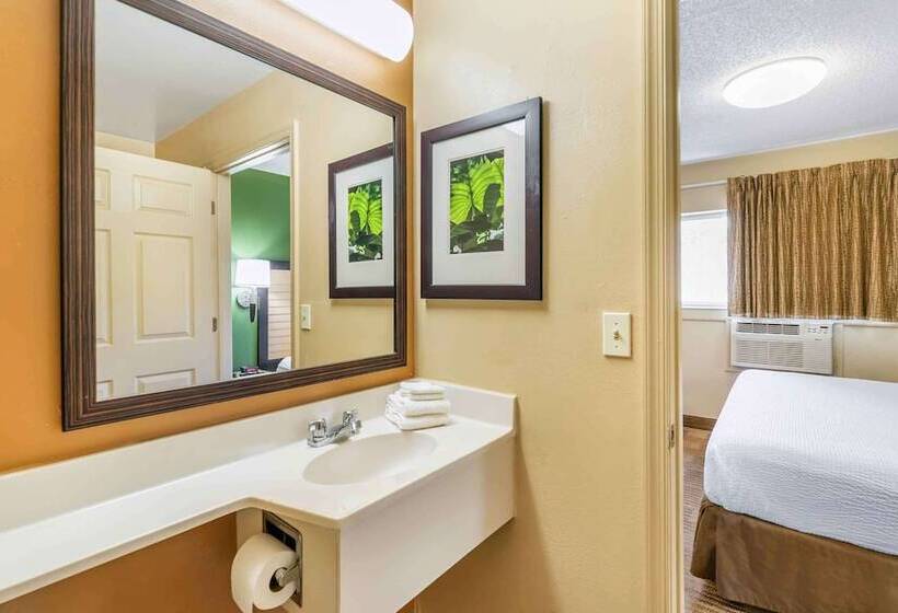 هتل Extended Stay America Select Suites   Chesapeake   Churchland Blvd