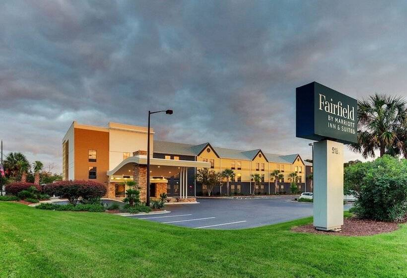 Отель Fairfield Inn & Suites Southport