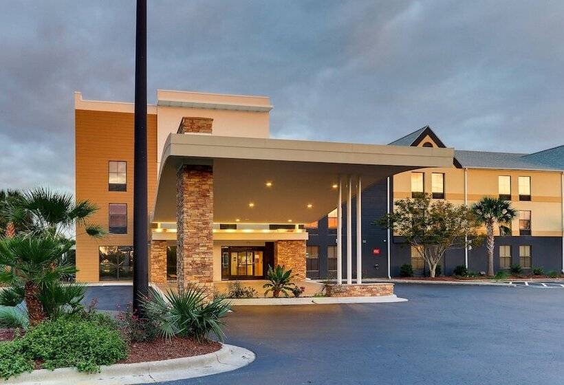 Отель Fairfield Inn & Suites Southport