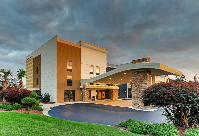 Отель Fairfield Inn & Suites Southport