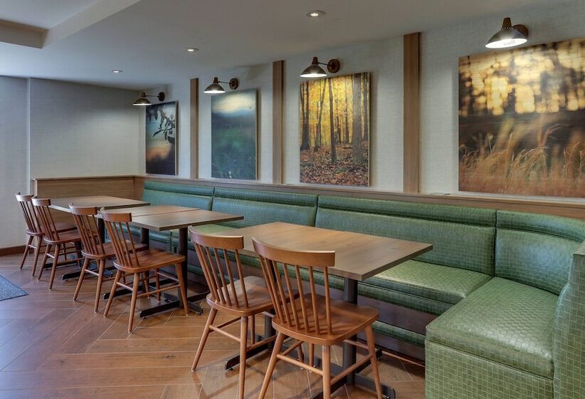 Отель Fairfield Inn & Suites Southport