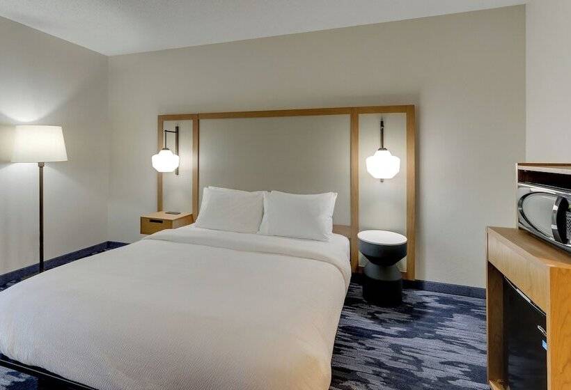 Отель Fairfield Inn & Suites Southport