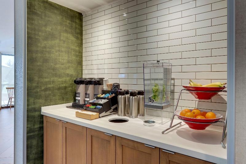 Отель Fairfield Inn & Suites Southport