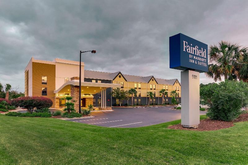 Отель Fairfield Inn & Suites Southport