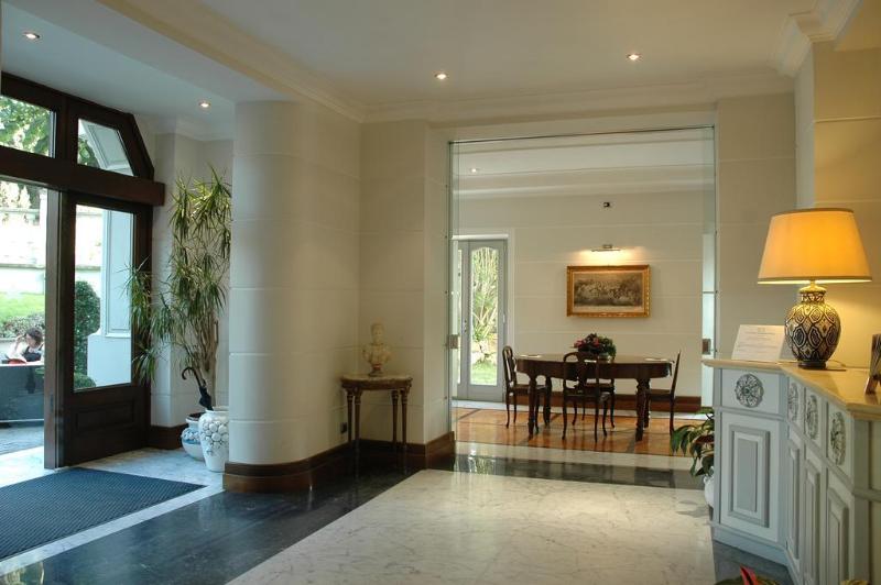 בית מלון כפרי Flora