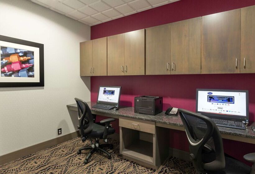 호텔 Hampton Inn Akronsouth