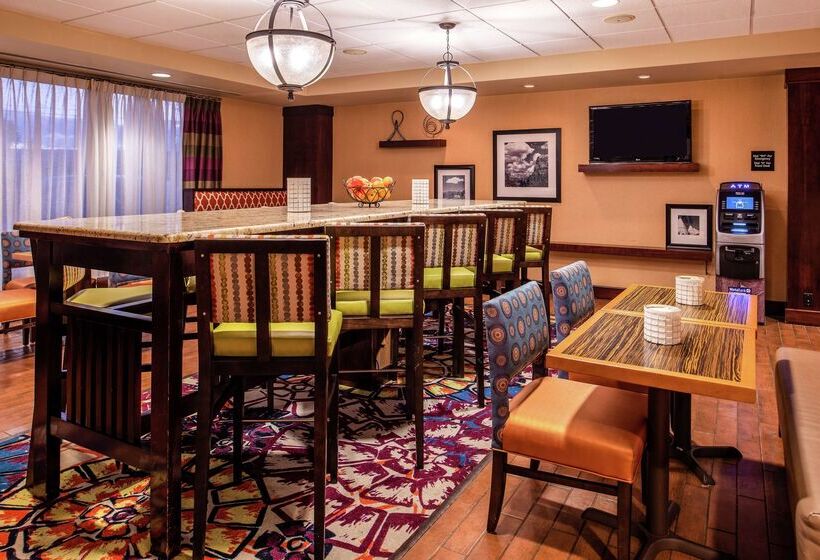 Отель Hampton Inn Albuquerqueuniversity/midtown