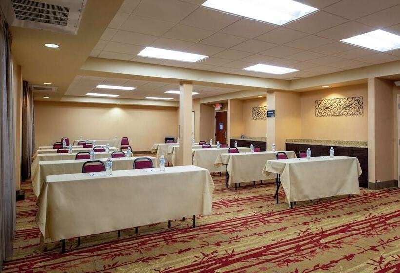 هتل Hampton Inn Albuquerqueuniversity/midtown
