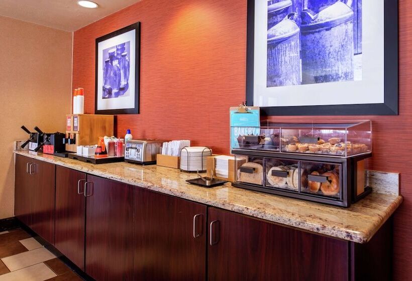 Отель Hampton Inn Albuquerqueuniversity/midtown