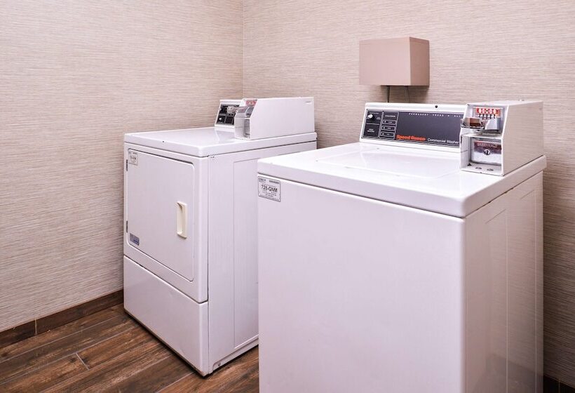 Отель Hampton Inn Albuquerqueuniversity/midtown