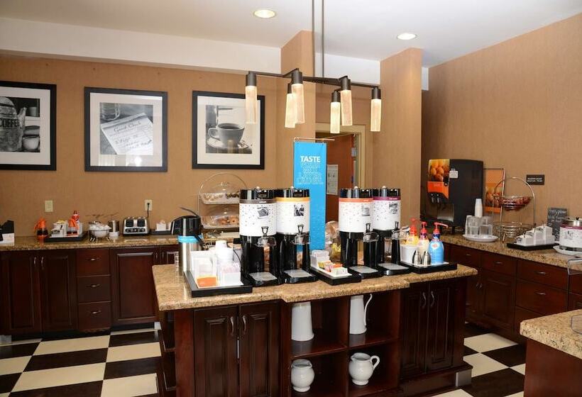 فندق Hampton Inn Americus