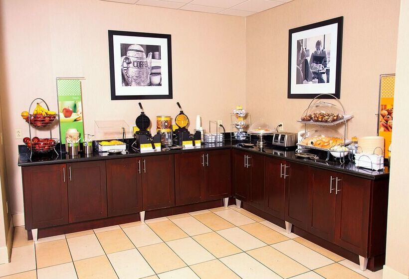 هتل Spark By Hilton Amarillo West Medical Center