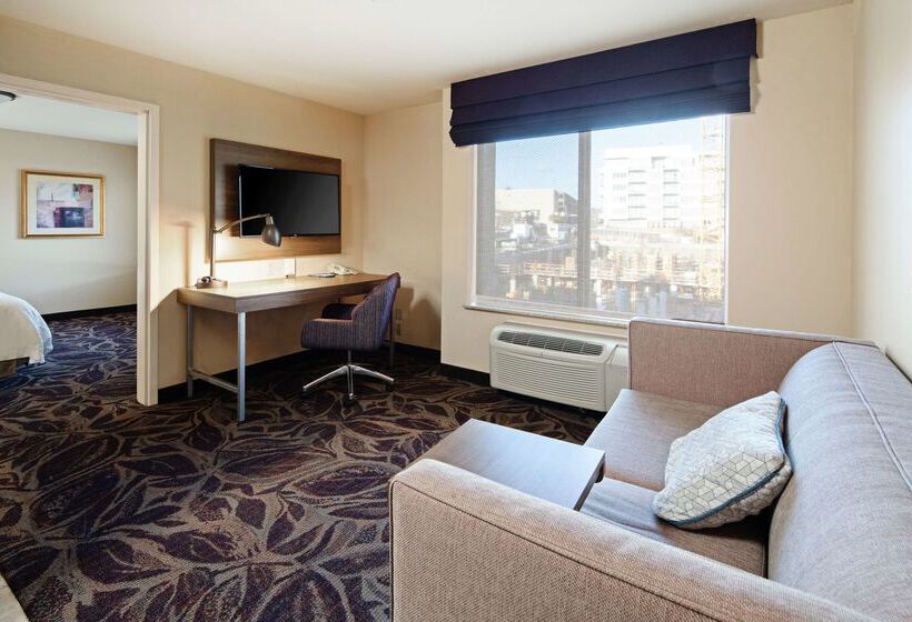 فندق Hampton Inn & Suites Bremerton