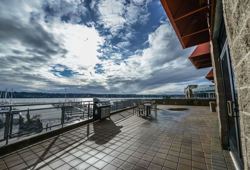 فندق Hampton Inn & Suites Bremerton
