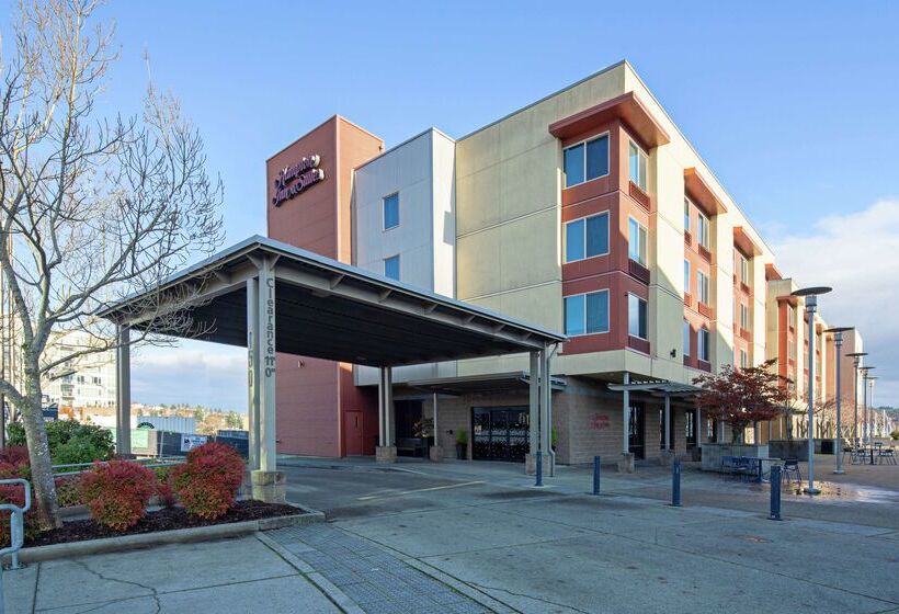 فندق Hampton Inn & Suites Bremerton
