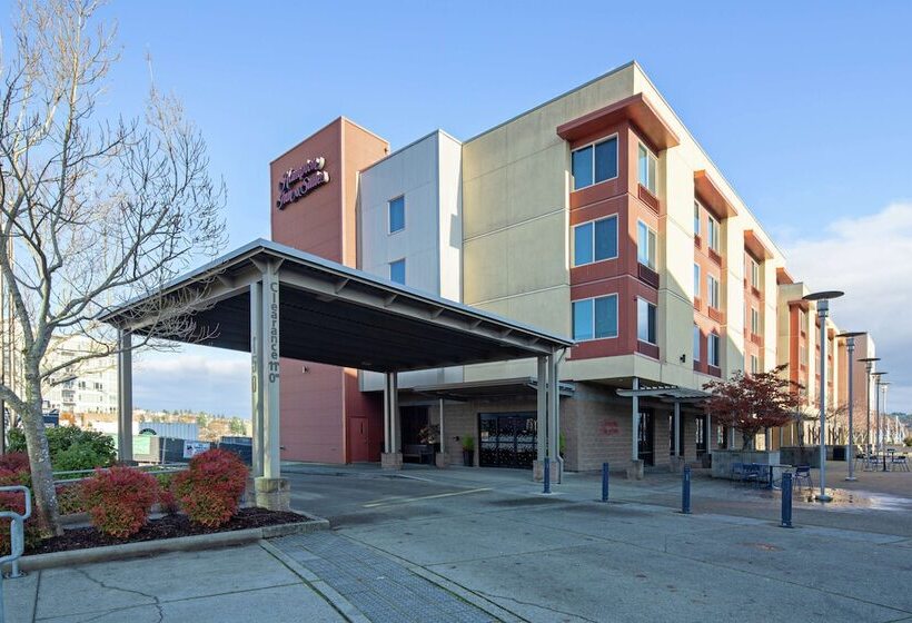 فندق Hampton Inn & Suites Bremerton