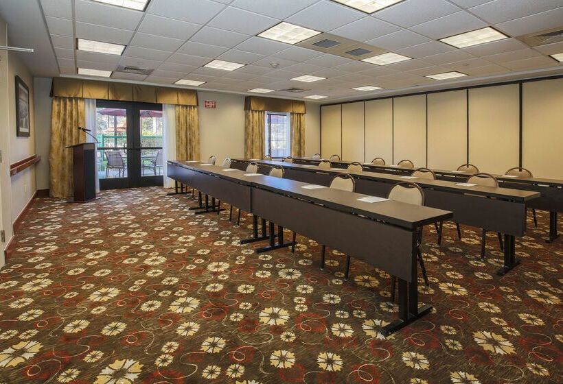 ホテル Hampton Inn And Suites Camarillo