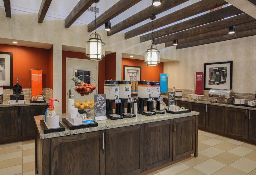 ホテル Hampton Inn And Suites Camarillo