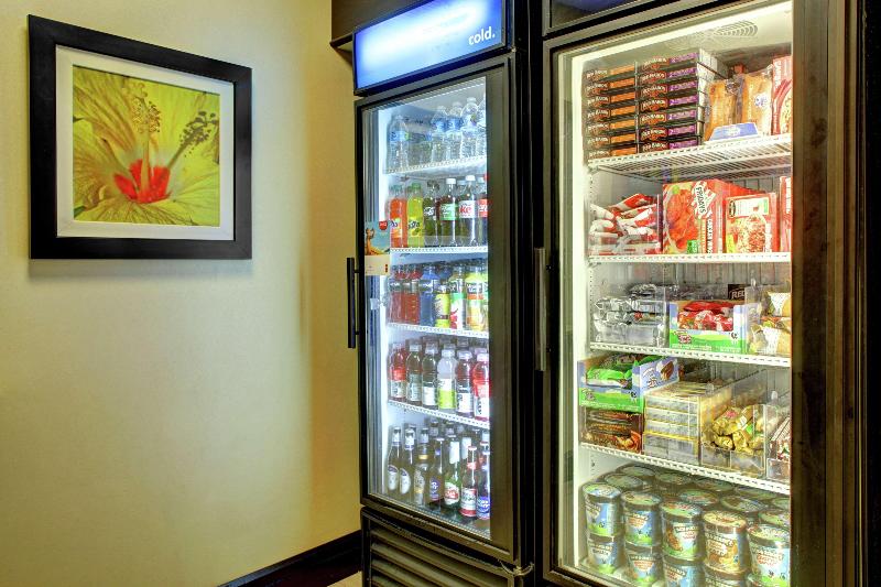 ホテル Hampton Inn And Suites Camarillo