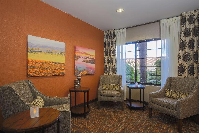 ホテル Hampton Inn And Suites Camarillo