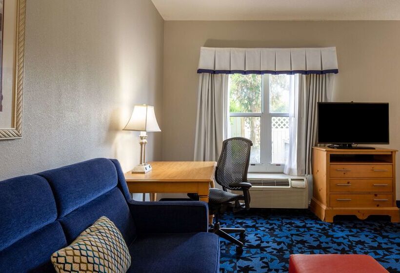 فندق Hampton Inn & Suites Jacksonville Deerwood Park