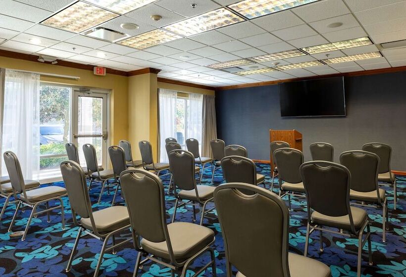 فندق Hampton Inn & Suites Jacksonville Deerwood Park