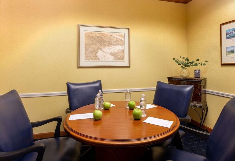 فندق Hampton Inn & Suites Jacksonville Deerwood Park