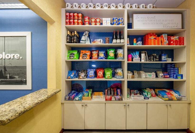 فندق Hampton Inn & Suites Jacksonville Deerwood Park