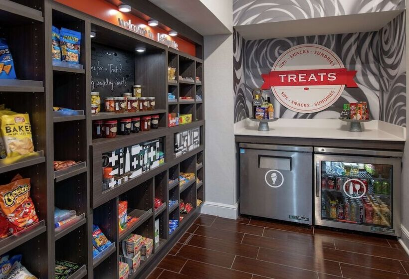 هتل Hampton Inn & Suites Lafayette