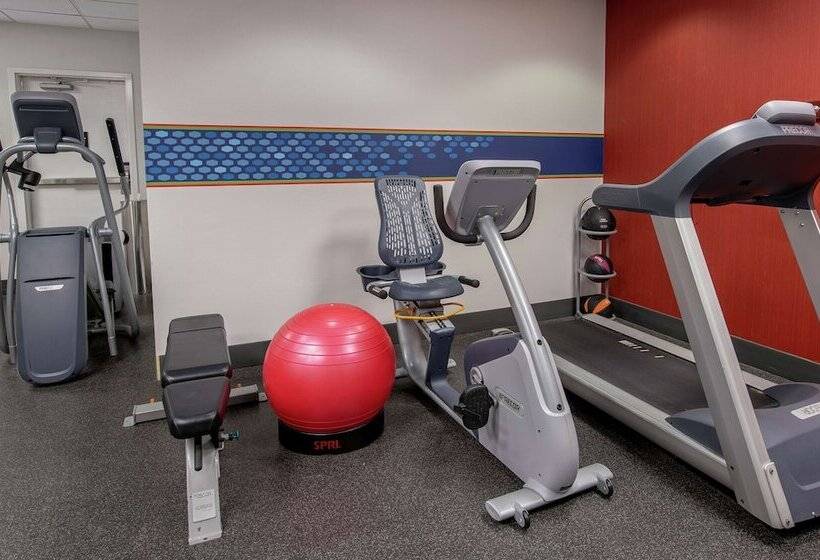 هتل Hampton Inn & Suites Lafayette