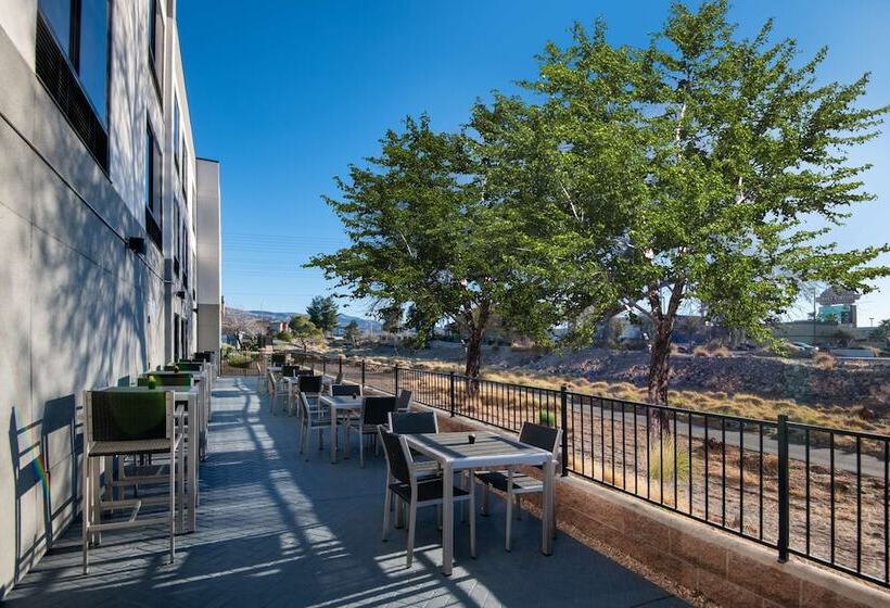 Отель Hampton Inn & Suites Las Vegas Henderson