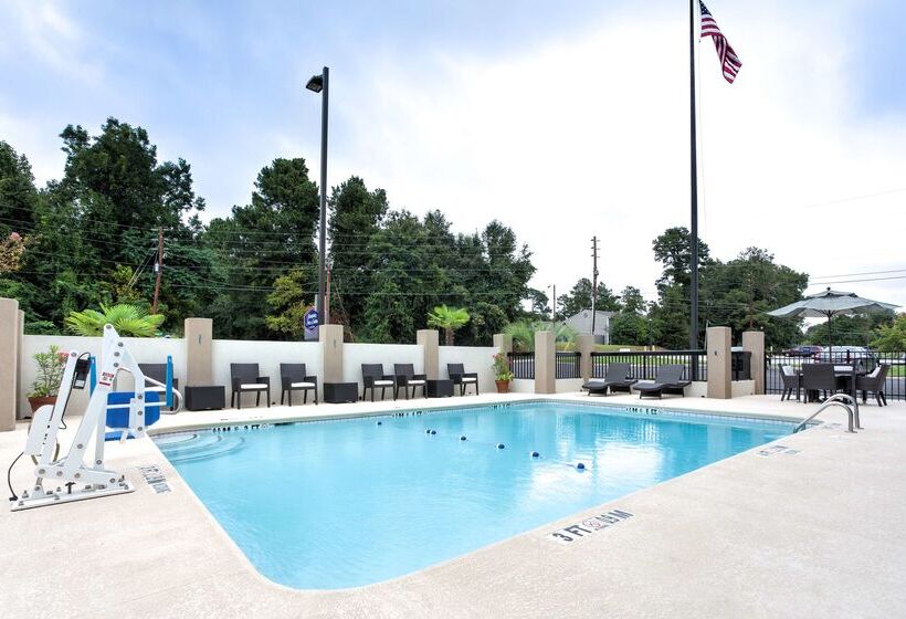 Отель Hampton Inn & Suites Macon I 475