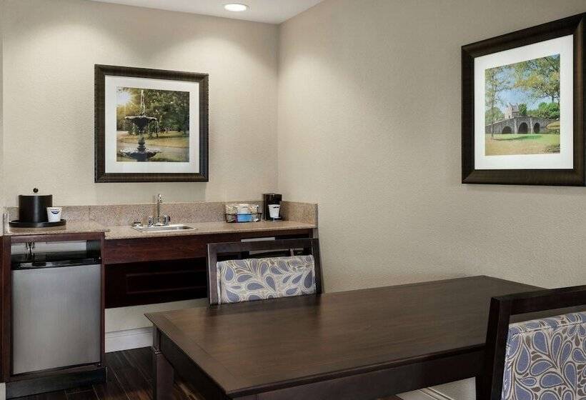 فندق Hampton Inn & Suites Montgomery Eastchase