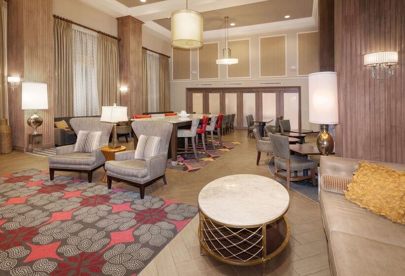 Отель Hampton Inn & Suites Munster