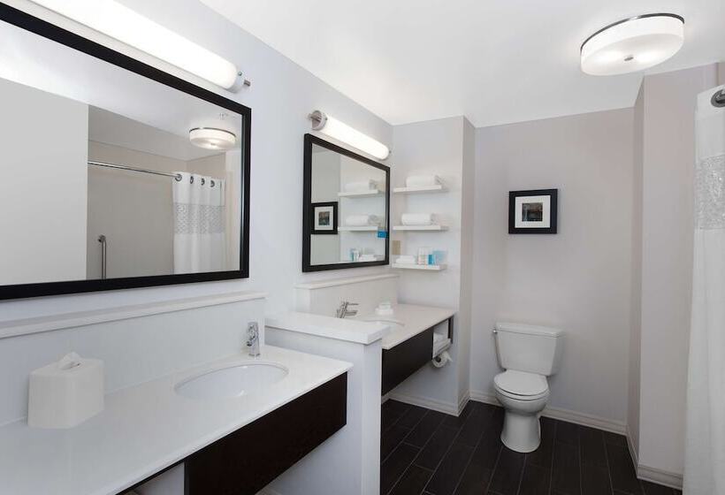 Отель Hampton Inn & Suites Munster