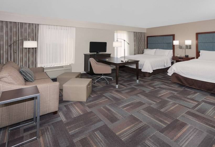 Отель Hampton Inn & Suites Munster