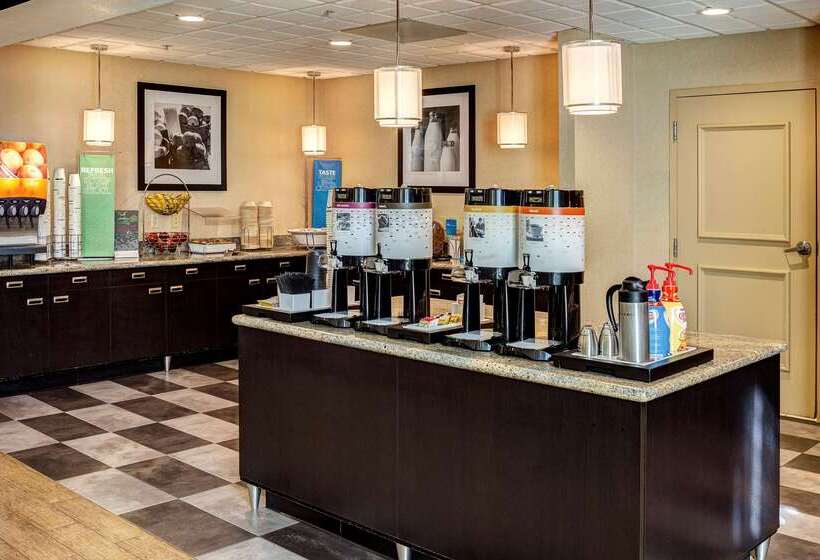 ホテル Hampton Inn & Suites Palm Desert