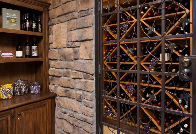 فندق Hampton Inn & Suites Paso Robles