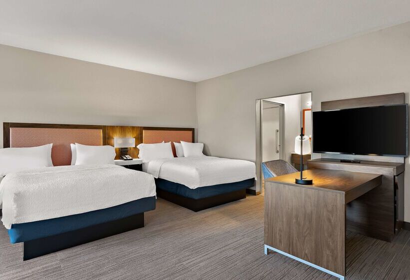 فندق Hampton Inn & Suites By Hilton Petoskey