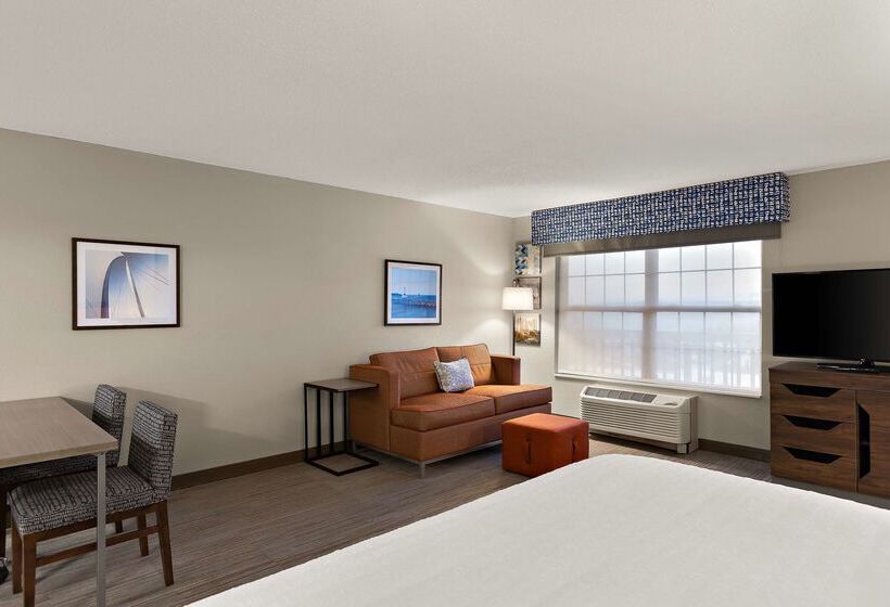 בית מלון כפרי Hampton Inn & Suites By Hilton Petoskey