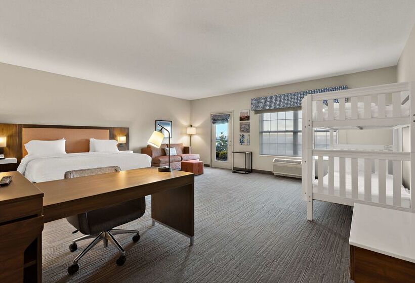 فندق Hampton Inn & Suites By Hilton Petoskey