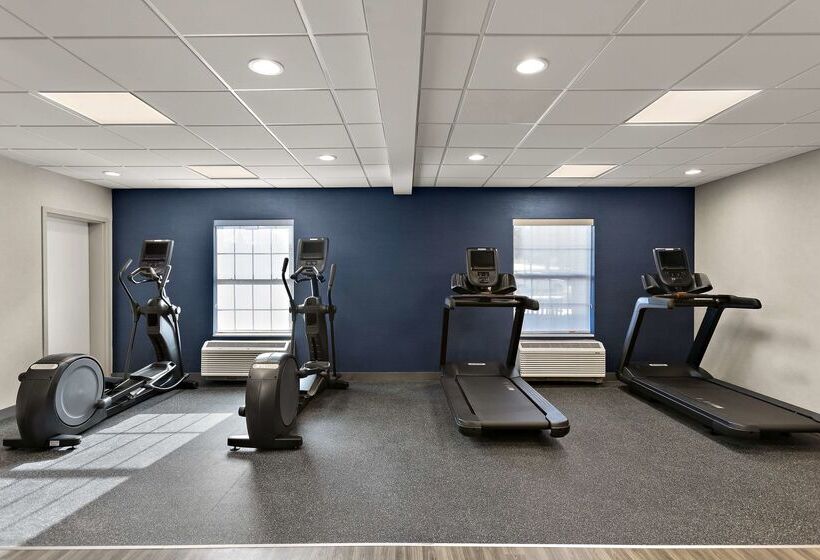 فندق Hampton Inn & Suites By Hilton Petoskey