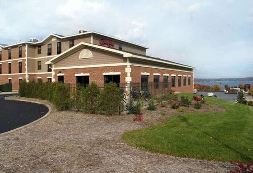 فندق Hampton Inn & Suites By Hilton Petoskey